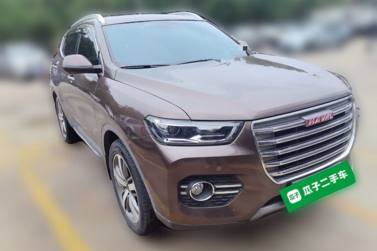 Used Haval H6 2017 Red Label 2.0T Automatic Two-Wheel Drive ZhiShang Model Front Right 45 Deg