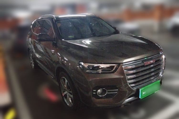 Used Haval H6 2017 Red Label 2.0T Automatic Two-Wheel Drive ZhiShang Model Front Right 45 Deg