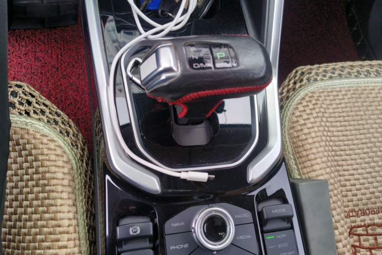 Used Haval H6 2017 Blue Label 2.0T Automatic Two-Wheel Drive Smart Edition Gear Lever