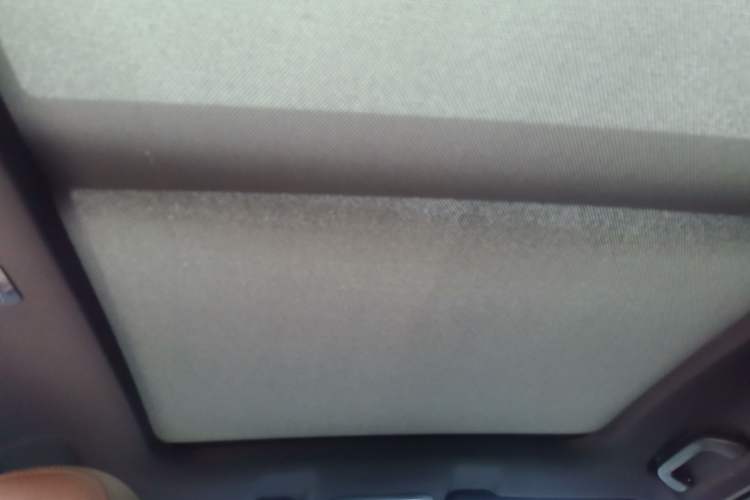 Used Haval H6 2017 Red Label 2.0T Automatic Two-Wheel Drive ZhiShang Model Headliner