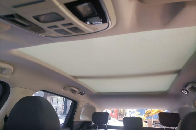 Used Haval H6 2017 Blue Label 2.0T Automatic Two-Wheel Drive Smart Edition Headliner