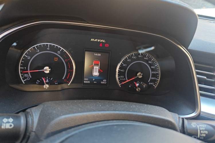 Used Haval H6 2017 Red Label 2.0T Automatic Two-Wheel Drive ZhiShang Model Instrument Cluster