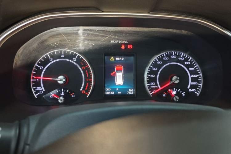 Used Haval H6 2017 Red Label 2.0T Automatic Two-Wheel Drive ZhiShang Model Instrument Cluster