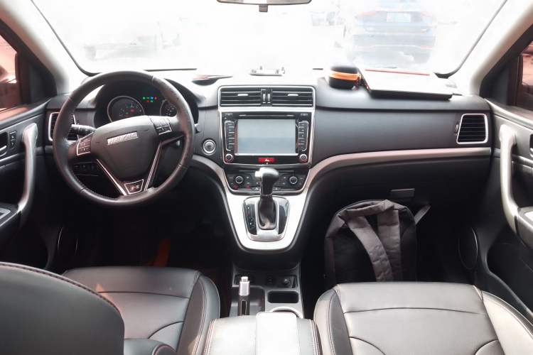 Used Haval H6 2017 Red-Label Sport Edition 1.5T Automatic Two-Wheel Drive Luxury Model Interior 2