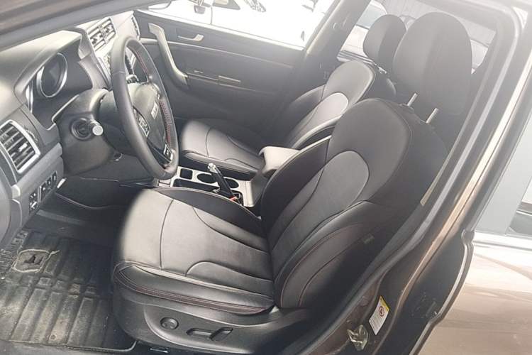 Used Haval H6 2017 Red-Label Sport Edition 1.5T Automatic Two-Wheel Drive Luxury Model Left Front Seat