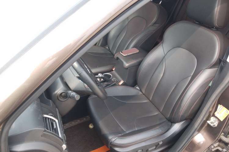 Used Haval H6 2017 Red-Label Sport Edition 1.5T Automatic Two-Wheel Drive Luxury Model Left Front Seat