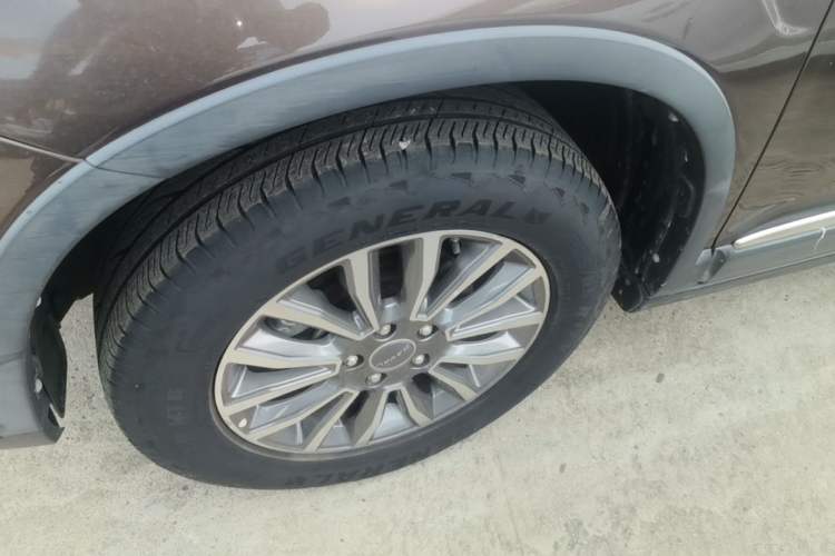 Used Haval H6 2017 Red-Label Sport Edition 1.5T Automatic Two-Wheel Drive Luxury Model Left Front Wheel Hub