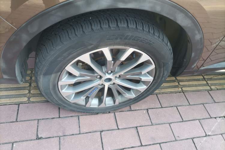 Used Haval H6 2017 Blue Label 2.0T Automatic Two-Wheel Drive Smart Edition Left Front Wheel Hub