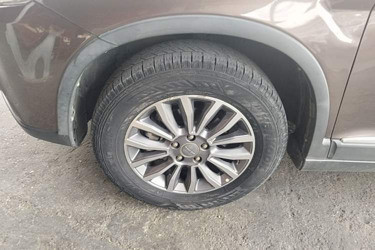 Used Haval H6 2017 Red-Label Sport Edition 1.5T Automatic Two-Wheel Drive Luxury Model Left Front Wheel Hub
