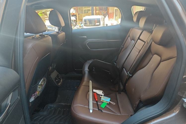 Used Haval H6 2017 Red Label 2.0T Automatic Two-Wheel Drive ZhiShang Model Left Rear Seat