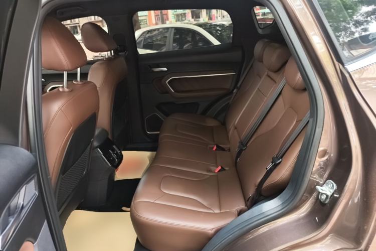 Used Haval H6 2017 Blue Label 1.5T Automatic Two-Wheel Drive ZhiShang Model Left Rear Seat