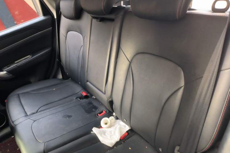 Used Haval H6 2017 Red-Label Sport Edition 1.5T Automatic Two-Wheel Drive Luxury Model Left Rear Seat