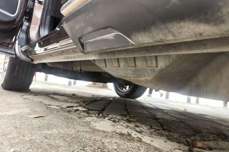Used Haval H6 2017 Blue Label 1.5T Automatic Two-Wheel Drive ZhiShang Model Left Side Sill