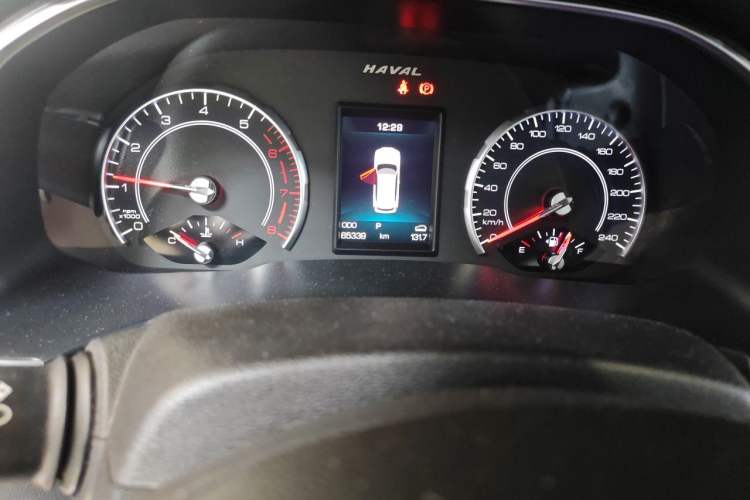 Used Haval H6 2017 Blue Label 2.0T Automatic Two-Wheel Drive Smart Edition Odometer Close Up