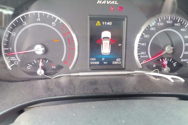 Used Haval H6 2017 Red Label 2.0T Automatic Two-Wheel Drive ZhiShang Model Odometer Close Up