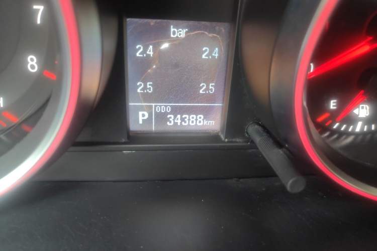 Used Haval H6 2017 Red-Label Sport Edition 1.5T Automatic Two-Wheel Drive Luxury Model Odometer Close Up