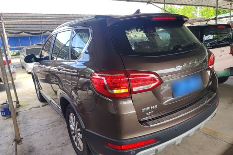 Used Haval H6 2017 Red-Label Sport Edition 1.5T Automatic Two-Wheel Drive Luxury Model Rear Left 45 Deg
