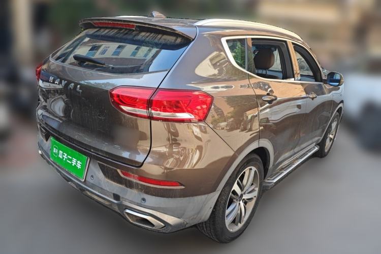 Used Haval H6 2017 Red Label 2.0T Automatic Two-Wheel Drive ZhiShang Model Rear Right 45 Deg