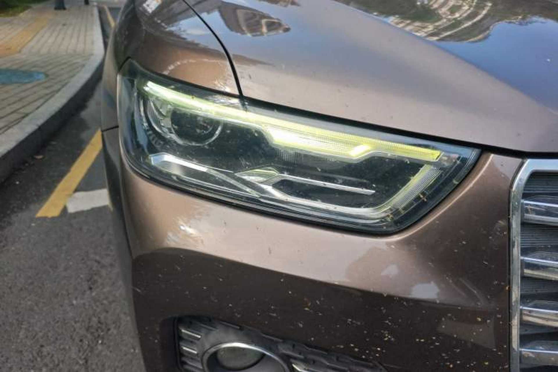 Used Haval H6 2017 Red-Label 1.5T Automatic Two-Wheel Drive Smart Edition Right Front Headlight