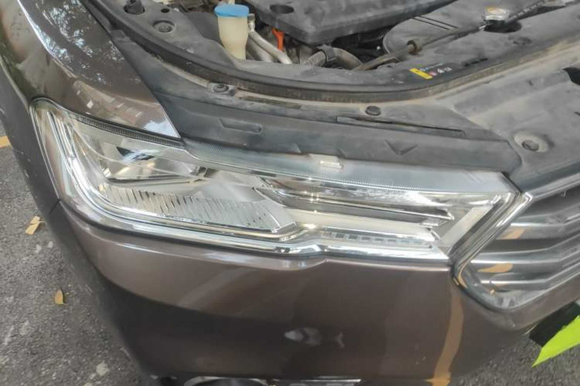 Used Haval H6 2017 Blue Label 2.0T Automatic Two-Wheel Drive Smart Edition Right Front Headlight