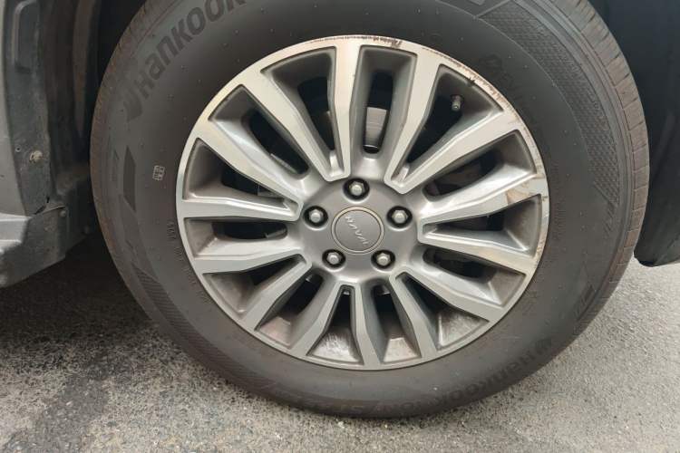 Used Haval H6 2017 Red-Label Sport Edition 1.5T Automatic Two-Wheel Drive Luxury Model Right Front Wheel Hub