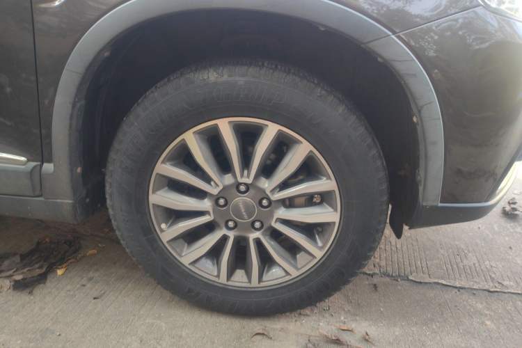 Used Haval H6 2017 Red-Label Sport Edition 1.5T Automatic Two-Wheel Drive Luxury Model Right Front Wheel Hub