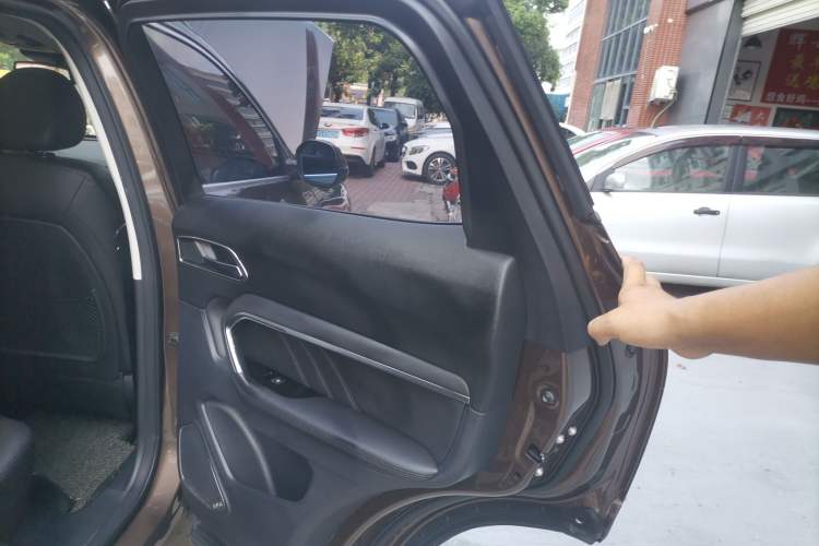 Used Haval H6 2017 Blue Label 2.0T Automatic Two-Wheel Drive Smart Edition Right Rear Door Interior