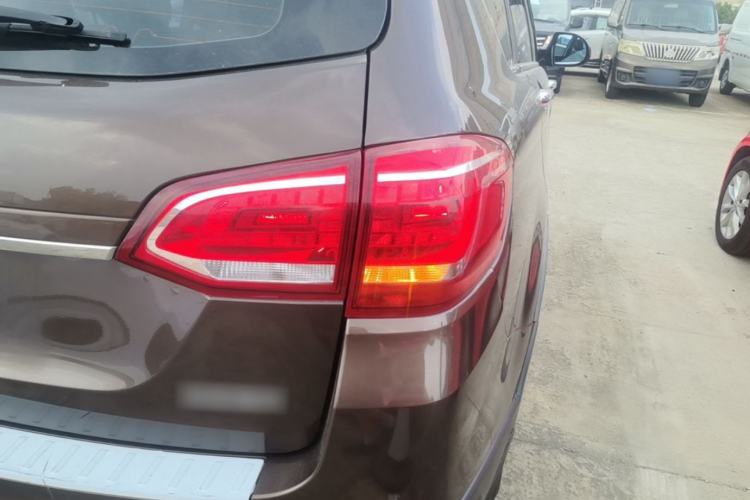 Used Haval H6 2017 Red-Label Sport Edition 1.5T Automatic Two-Wheel Drive Luxury Model Right Rear Taillight