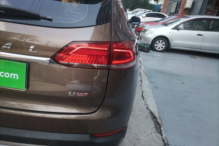 Used Haval H6 2017 Blue Label 2.0T Automatic Two-Wheel Drive Smart Edition Right Rear Taillight