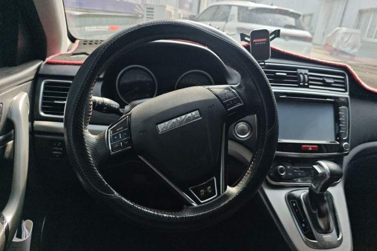 Used Haval H6 2017 Restyled Red-Label Sport Version 1.5T Automatic Two-Wheel Drive Luxury Trim Steering Wheel