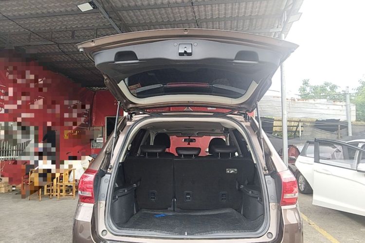 Used Haval H6 2017 Red-Label Sport Edition 1.5T Automatic Two-Wheel Drive Luxury Model Trunk