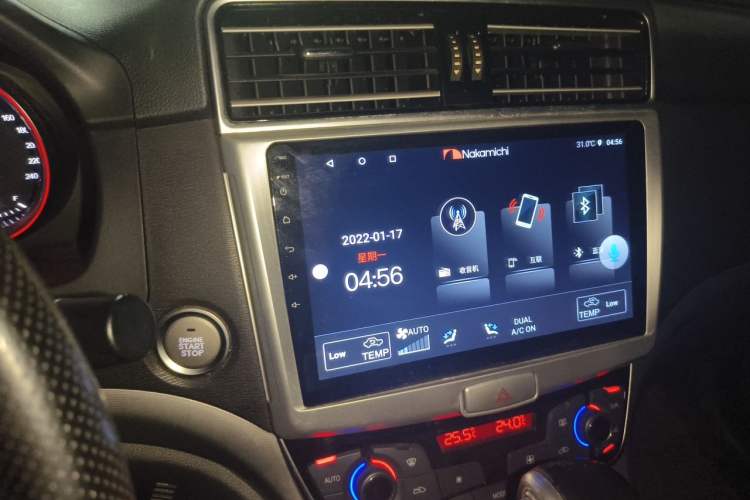 Used Haval H6 2017 Revised Blue-Label Sport Version 1.5T Automatic Two-Wheel Drive Luxury Trim Audio And AC Panel