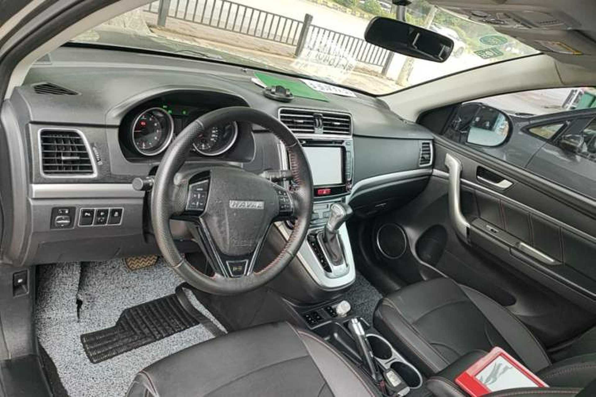 Used Haval H6 2017 Red-Label Sport Edition 1.5T Automatic Two-Wheel Drive Luxury Model Center Console