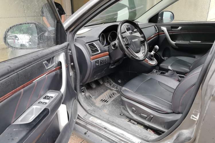 Used Haval H6 2017 Red-Label Sport Edition 1.5T Manual Two-Wheel Drive Elite Model Driver Seat