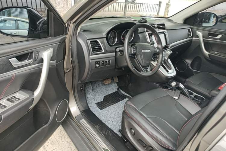 Used Haval H6 2017 Red-Label Sport Edition 1.5T Automatic Two-Wheel Drive Luxury Model Driver Seat