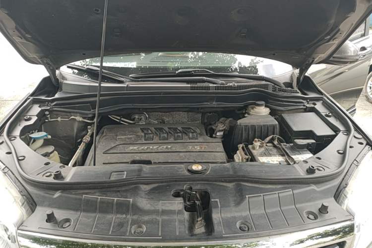 Used Haval H6 2017 Red-Label Sport Edition 1.5T Automatic Two-Wheel Drive Luxury Model Engine Bay