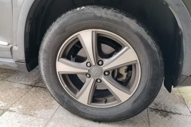 Used Haval H6 2017 Red-Label Sport Edition 1.5T Manual Two-Wheel Drive Elite Model Exterior 1