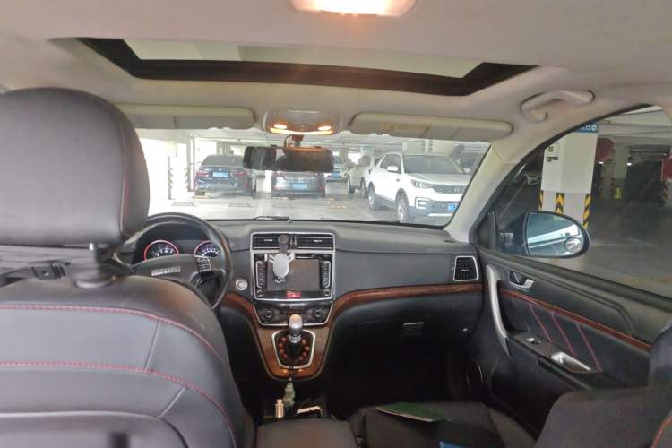 Used Haval H6 2017 Red-Label Sport Edition 1.5T Manual Two-Wheel Drive Elite Model Headliner