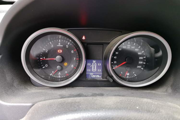Used Haval H6 2017 Red-Label Sport Edition 1.5T Manual Two-Wheel Drive Elite Model Instrument Cluster