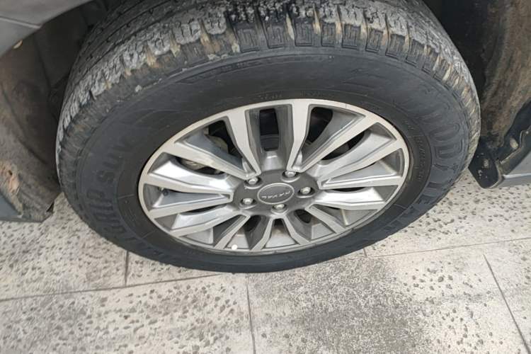 Used Haval H6 2017 Red-Label Sport Edition 1.5T Automatic Two-Wheel Drive Luxury Model Left Front Wheel Hub