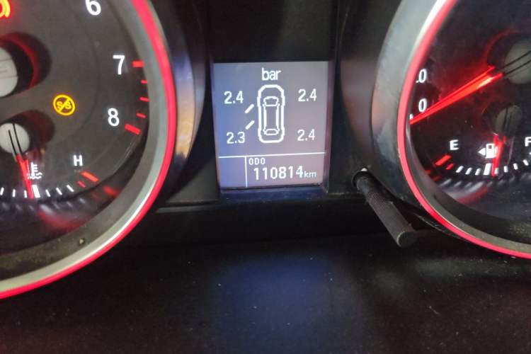 Used Haval H6 2017 Red-Label Sport Edition 1.5T Manual Two-Wheel Drive Elite Model Odometer Close Up