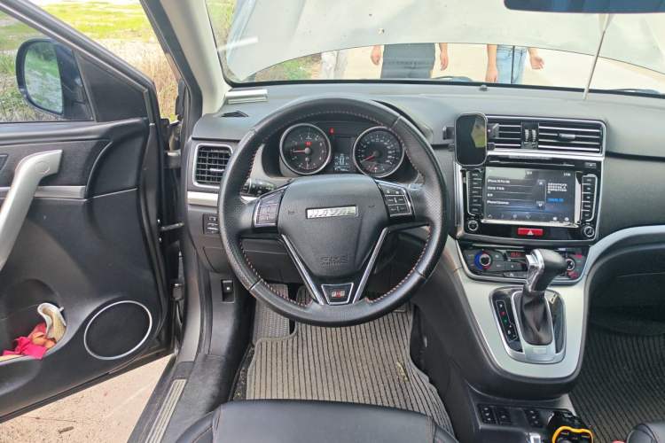 Used Haval H6 2017 Red-Label Sport Edition 1.5T Automatic Two-Wheel Drive Luxury Model Steering Wheel
