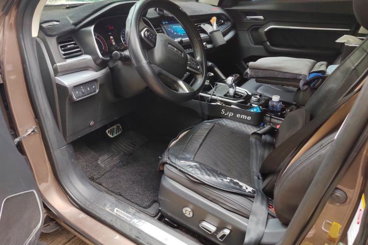 Used Haval H6 2017 Blue Label 2.0T Automatic Two-Wheel Drive Smart Edition Driver Seat