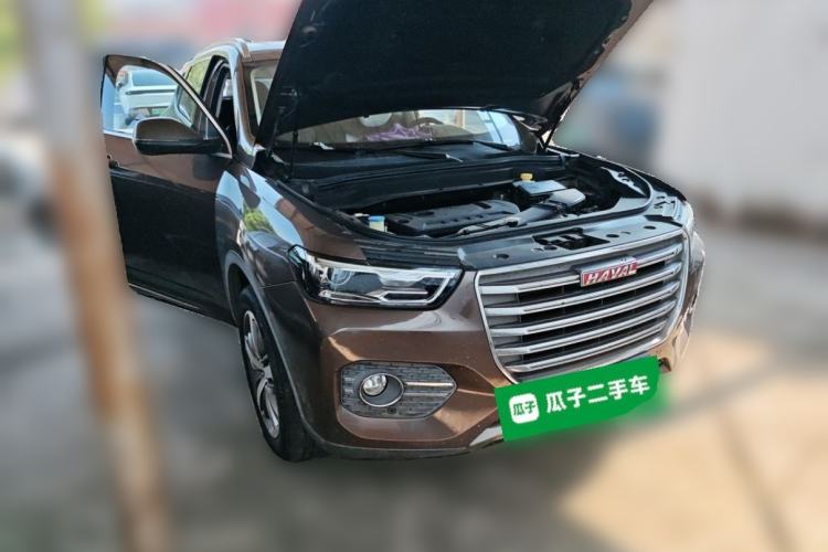 Used Haval H6 2017 Red Label 2.0T Automatic Two-Wheel Drive ZhiShang Model Front Right 45 Deg
