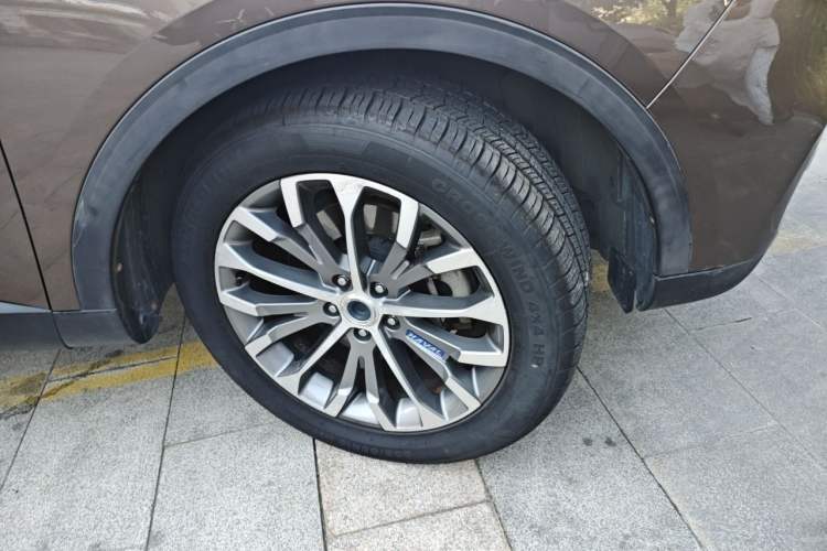 Used Haval H6 2017 Blue Label 2.0T Automatic Two-Wheel Drive Smart Edition Right Front Wheel Hub
