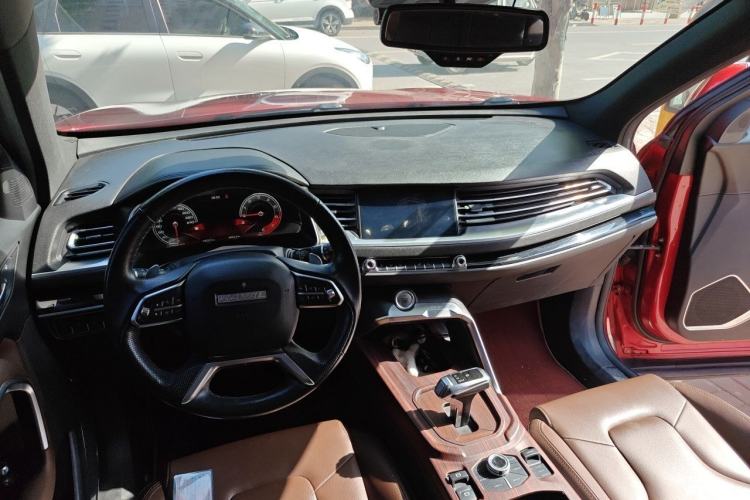 Used Haval H6 2017 Red-Label 2.0T Automatic Two-Wheel Drive Leading Edition Center Console