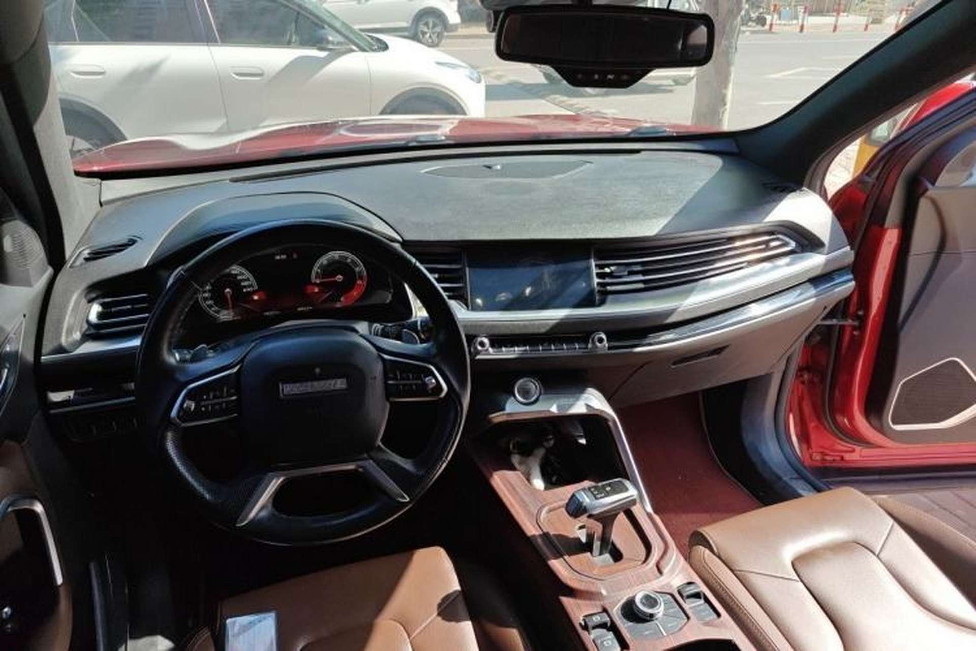 Used Haval H6 2017 Red-Label 2.0T Automatic Two-Wheel Drive Leading Edition Center Console