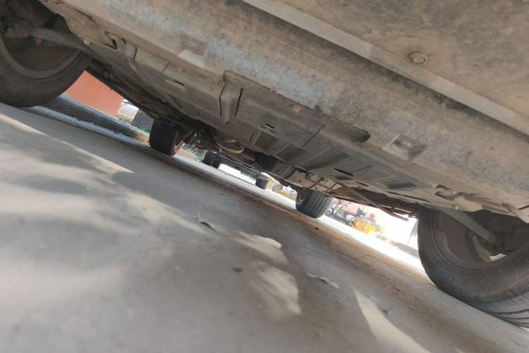 Used Haval H6 2017 Red Label 2.0T Automatic Two-Wheel Drive ZhiShang Model Chassis Front