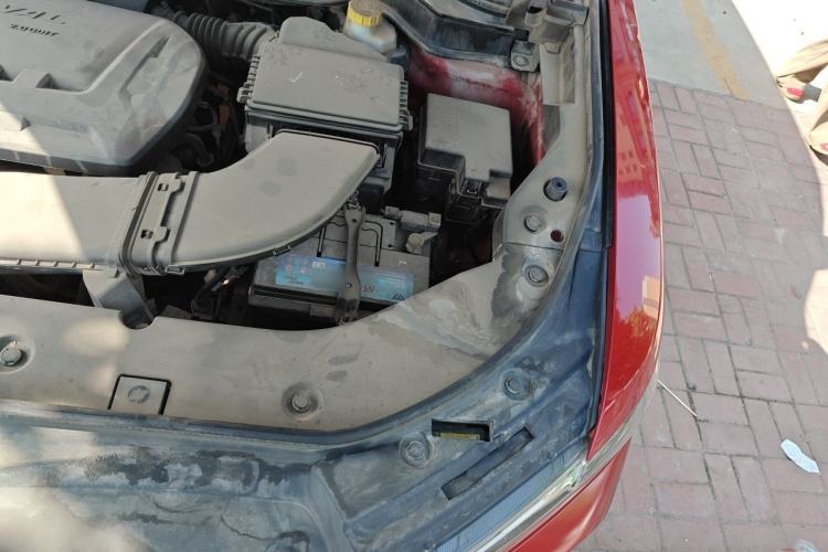 Used Haval H6 2017 Red-Label 2.0T Automatic Two-Wheel Drive Leading Edition Engine Bay Left