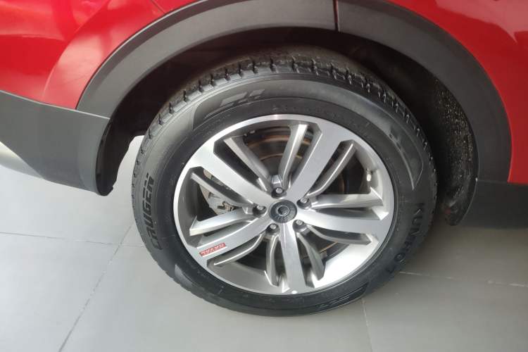 Used Haval H6 2017 Red Label 2.0T Automatic Two-Wheel Drive ZhiShang Model Exterior 5